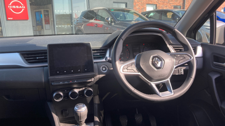Renault Captur 1.3 TCE 130 Iconic 5dr Petrol Hatchback